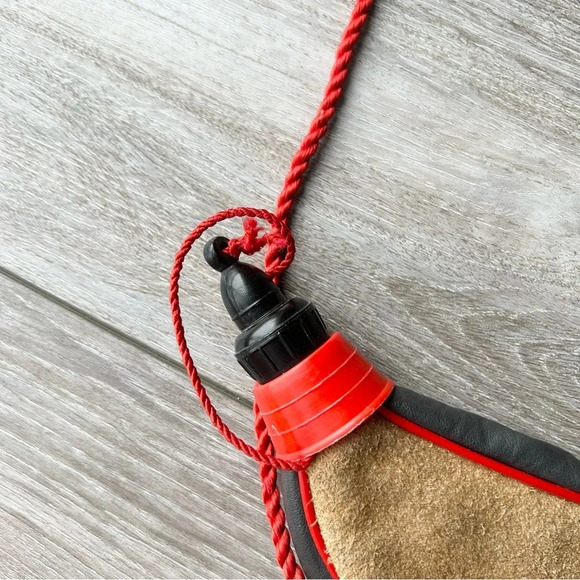 Genuine Spanish Leather Bota Bag Spanish Wine Skin - Picture 5 of 6